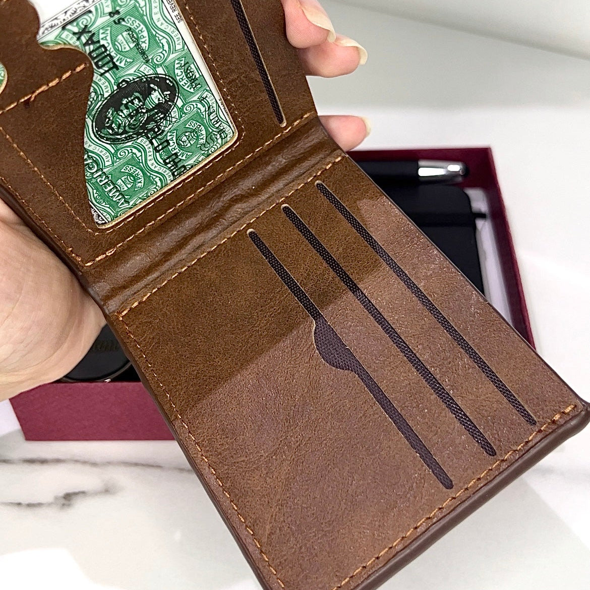 Portefeuille, Bloc-notes A6, Stylo, Porte-clés & Bracelet